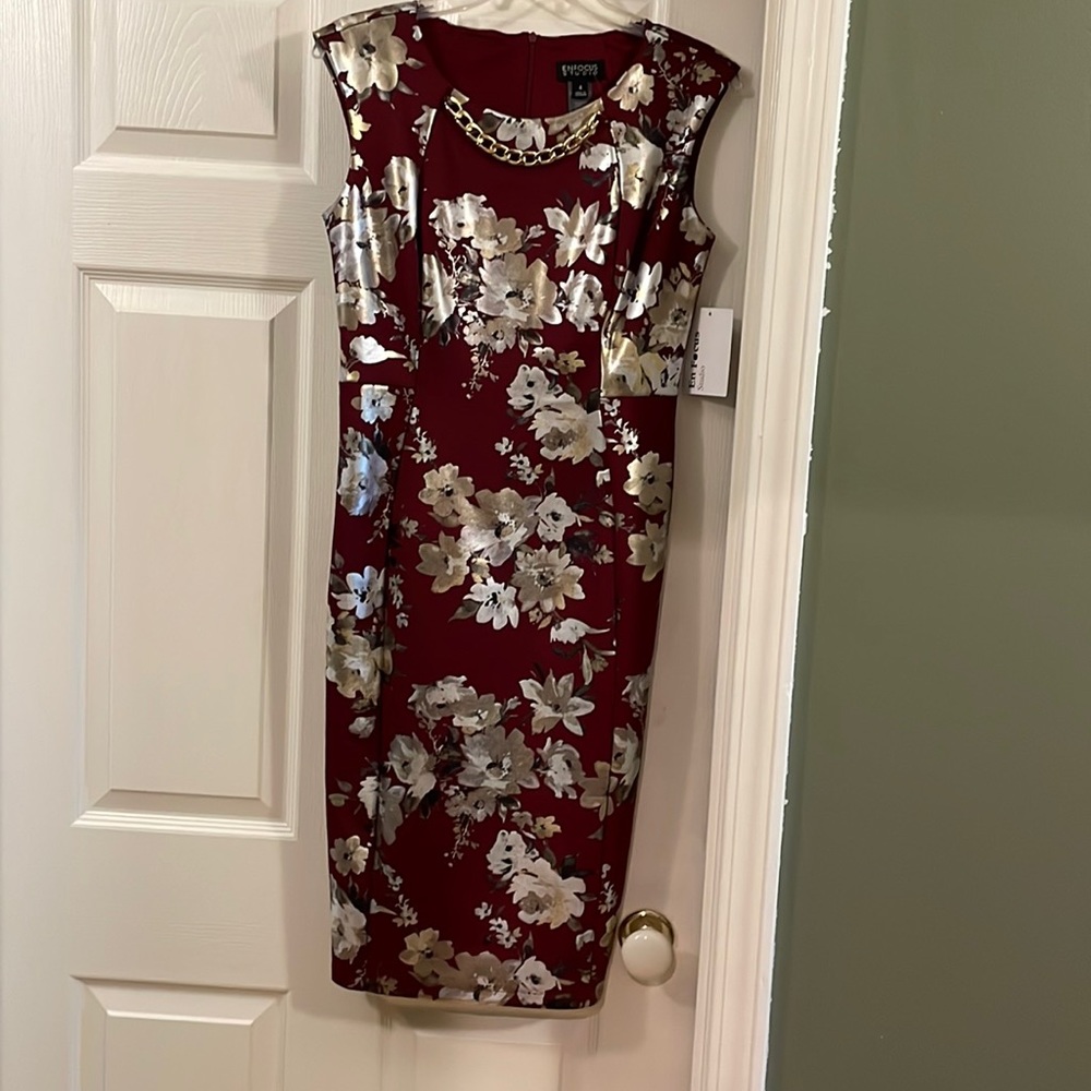 Gorgeous floral midi dress